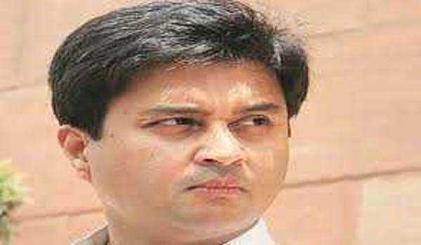 सिंधिया ने शहीद जवान को दी श्रद्धांजलि